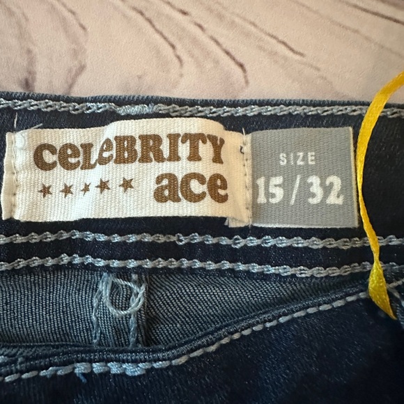 NWT Celebrity Ace Distressed Flare Jeans – Size 15/32 Stretch Western Dark Wash - Picture 4 of 8